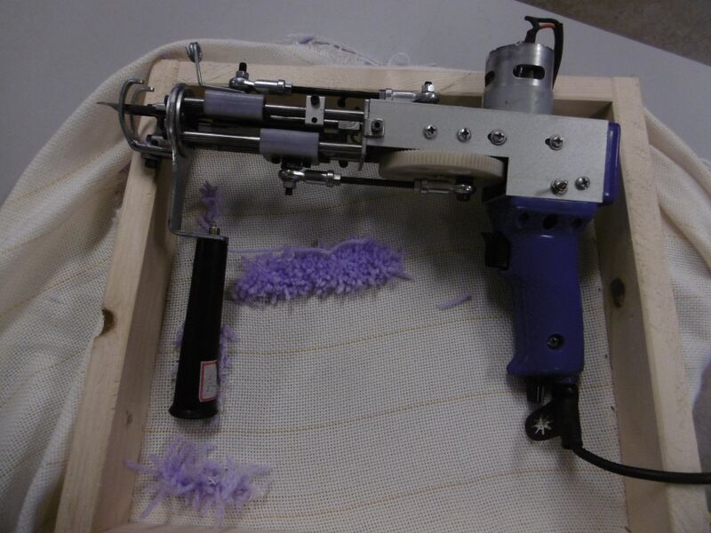 Bestand:Tool Tufting Gun Picture.jpg