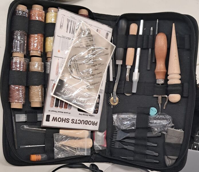 Bestand:Tool Leer tools Picture.jpg