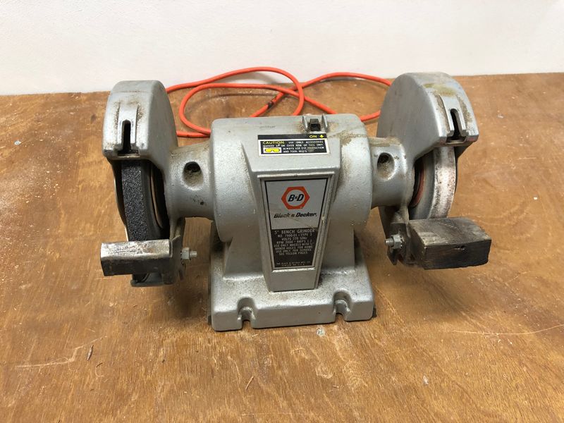 Bestand:Tool Tafel Slijpmachine Picture.jpg