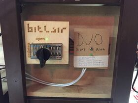 SpaceSwitch Fysieke MQTT spacestate schakelaars voor bitlair en DJO