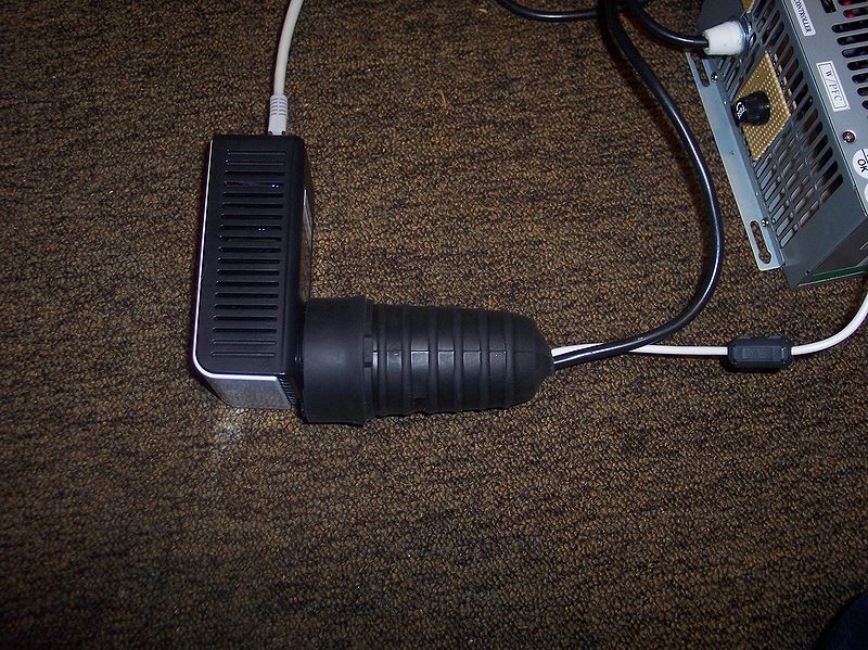 Bestand:Homeplug socket2.JPG